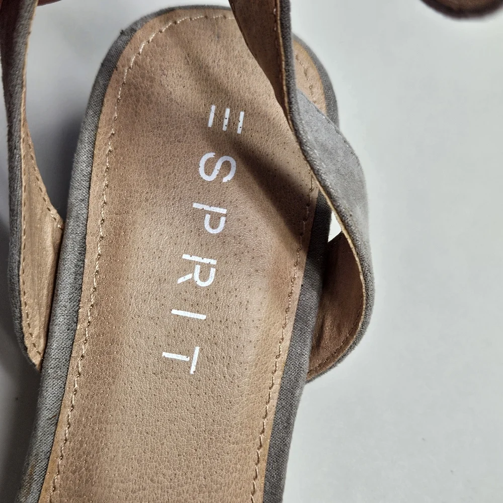 ESPRIT Women's Gray Suede Ankle-Strap Pointed Flats 7.5
